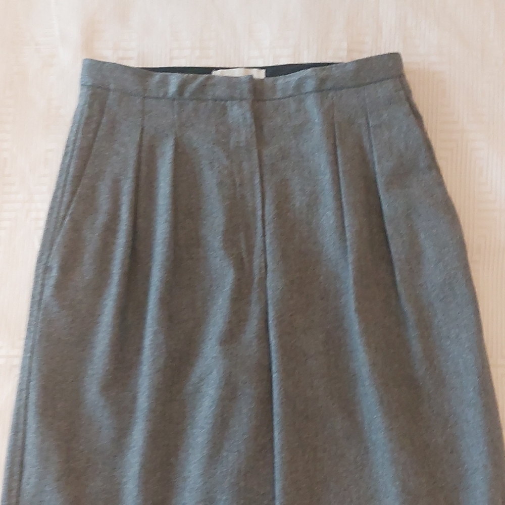 Gray Women's Pleated Wide Leg Pants